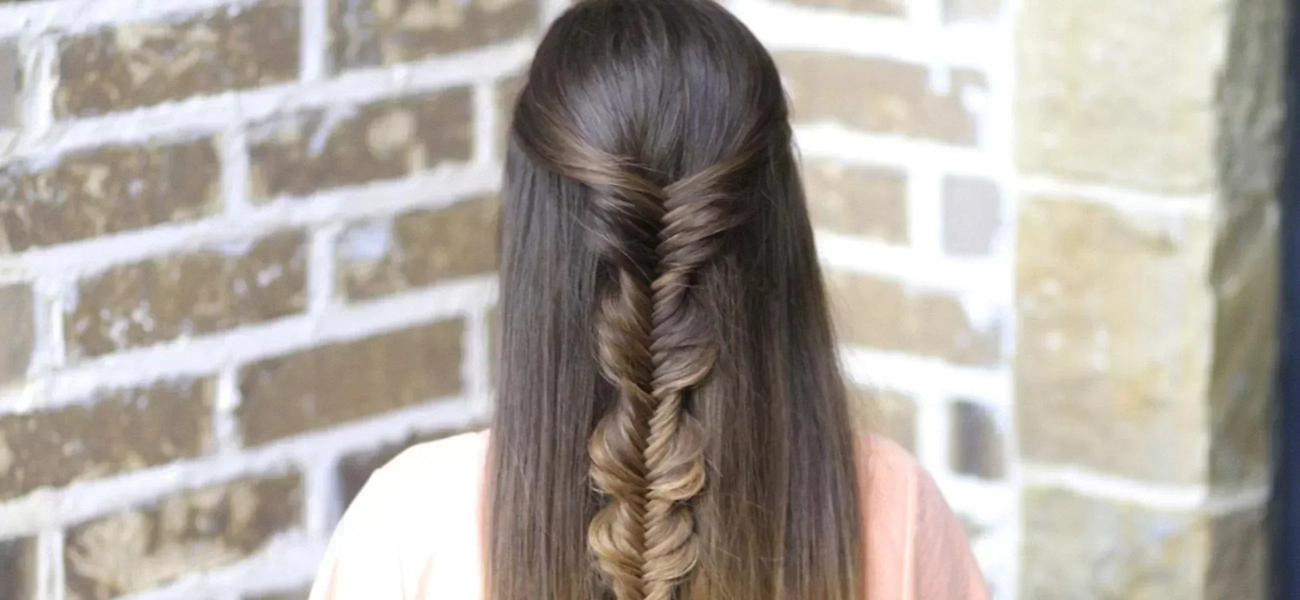 8 easy and pretty hairstyles for long hair in 2025